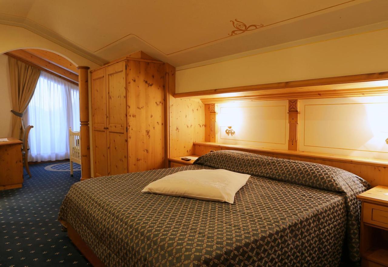 Hotel Belvedere Srl ไฟเดลลาปากาเนลลา ภายนอก รูปภาพ