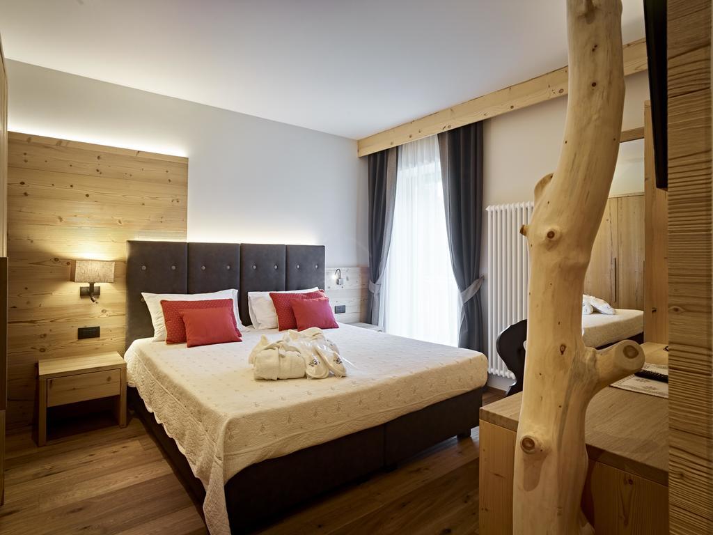 Hotel Belvedere Srl ไฟเดลลาปากาเนลลา ภายนอก รูปภาพ