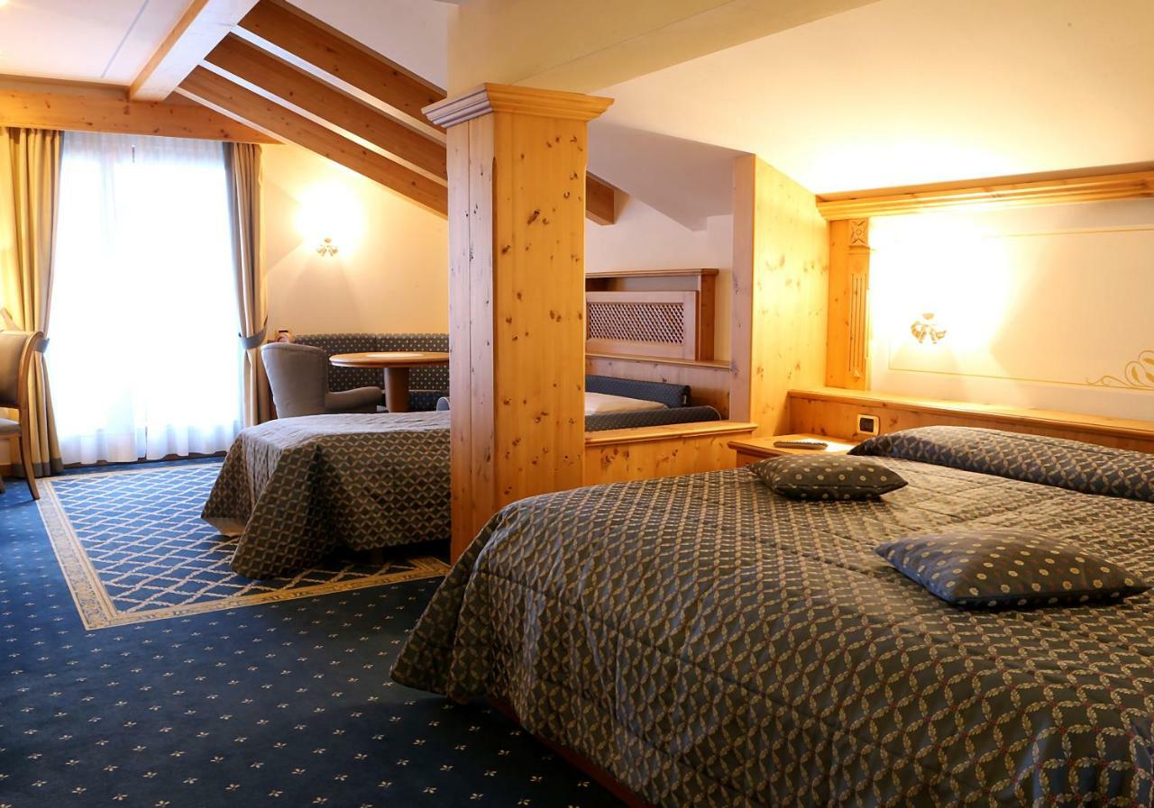Hotel Belvedere Srl ไฟเดลลาปากาเนลลา ภายนอก รูปภาพ